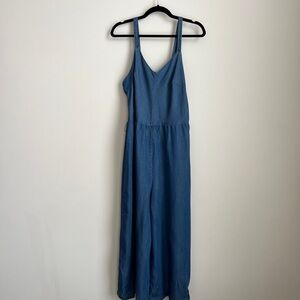 Universal Thread Soft Denim Blue Jumper / Large